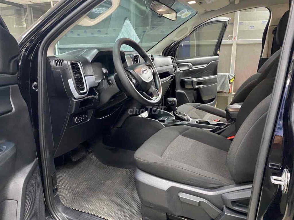 Ford Ranger XLS 2024 4x2 AT 2024 giá đẹp 💎💎. Mua bán Ô tô tại Quận 3 Tp Hồ Chí Minh được đăng bởi Phan Nguyễn Quốc hình 5