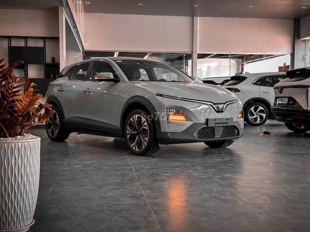 VF6 PLUS LIMITED - Tiêu chuẩn Mỹ - Số lượng có hạn. Mua bán Ô tô tại Quận 7 Tp Hồ Chí Minh được đăng bởi Thành Đạt Vinfast HCM hình 4