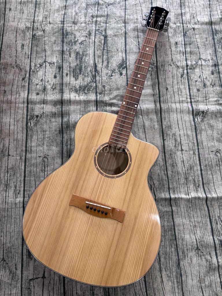 Đàn Guitar Acoustic Tập Chơi Đẹp