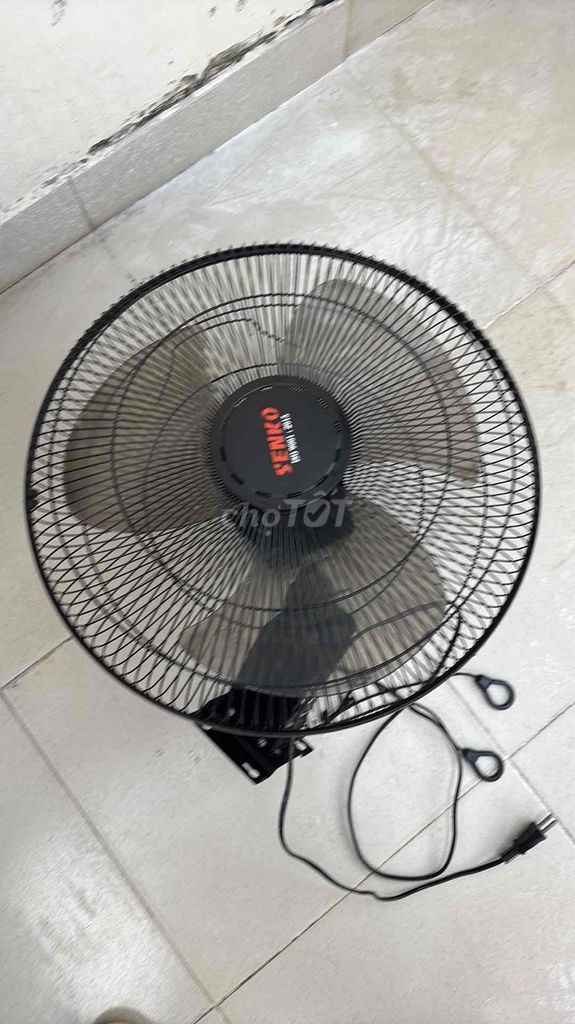 Quạt Senko treo tường TC16 còn như mới