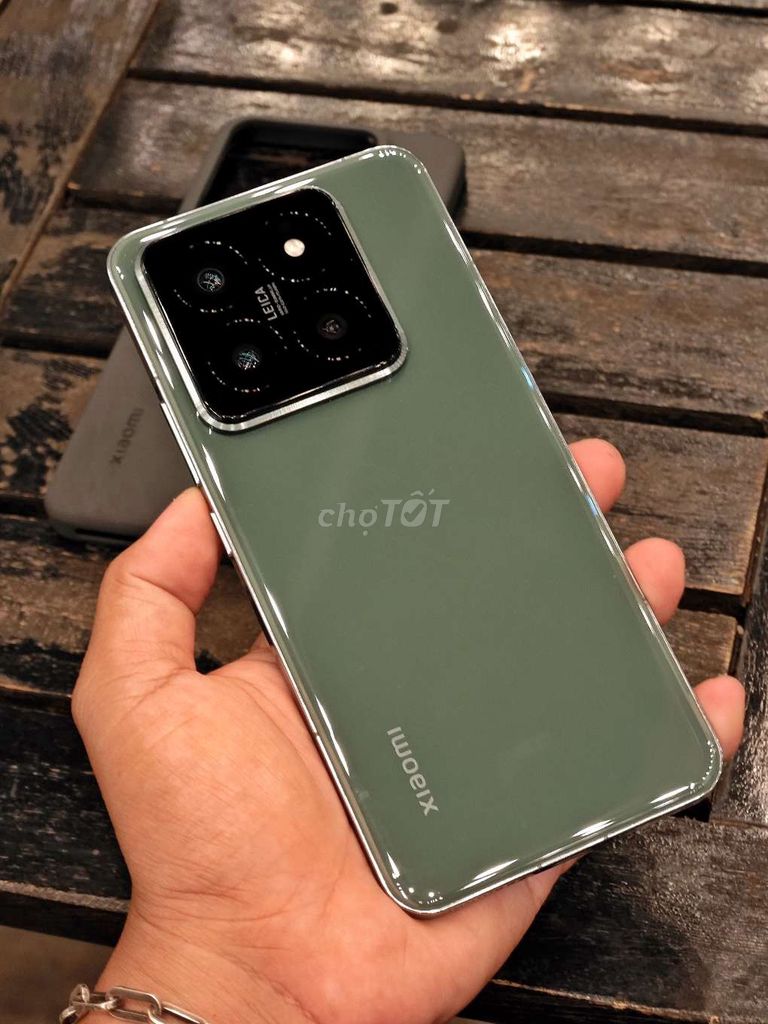 Xiaomi 14 Pro 12/256 máy đẹp có giao lưu