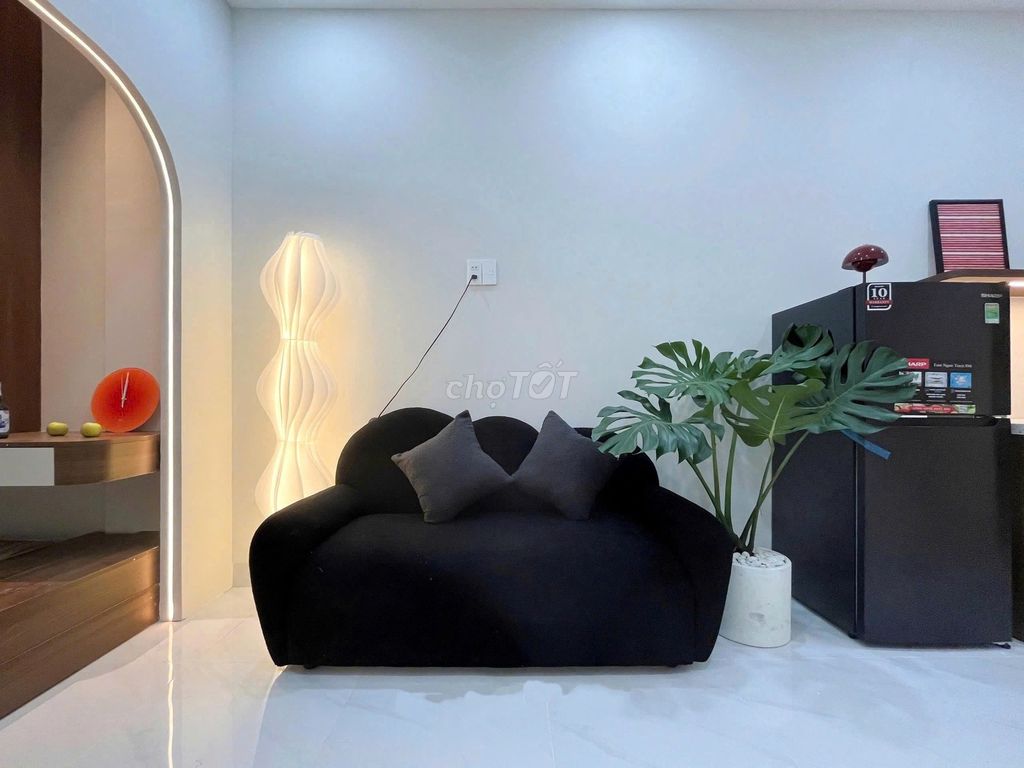 CĂN HỘ STUDIO BAN CÔNG THOÁNG MÁT XỊN XÒ