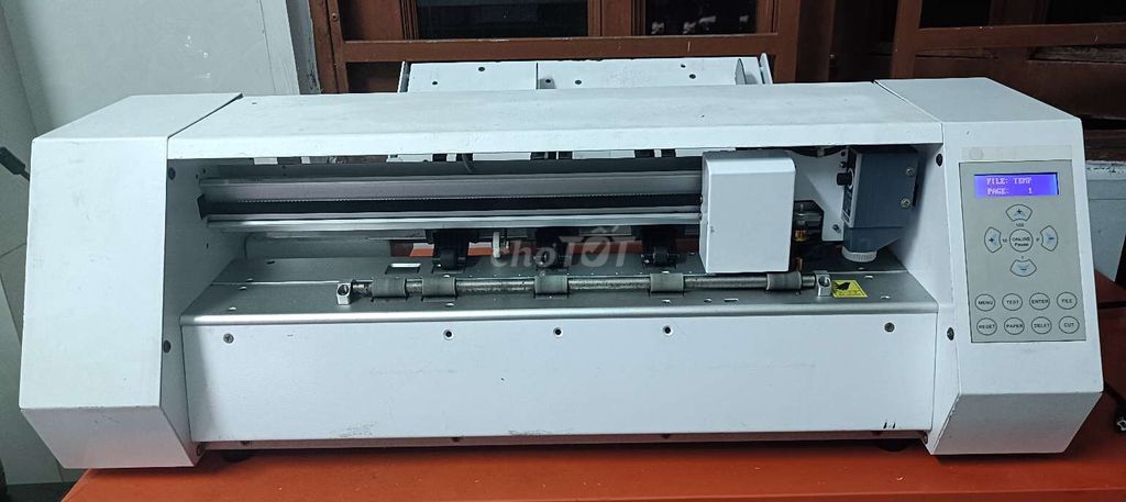 Máy cắt decal A330 khổ A3 trắng nạp giấy tự động. Mua bán Đồ dùng văn phòng tại Huyện Hóc Môn Tp Hồ Chí Minh được đăng bởi Nguyễn Phạm Hồng Tình hình 1