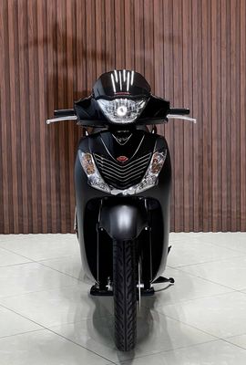 SH150i nhập Ý 2010 , sm 105 , 1 đời chủ đập thùng. Mua bán Xe máy tại Quận 6 Tp Hồ Chí Minh được đăng bởi Duy Duy