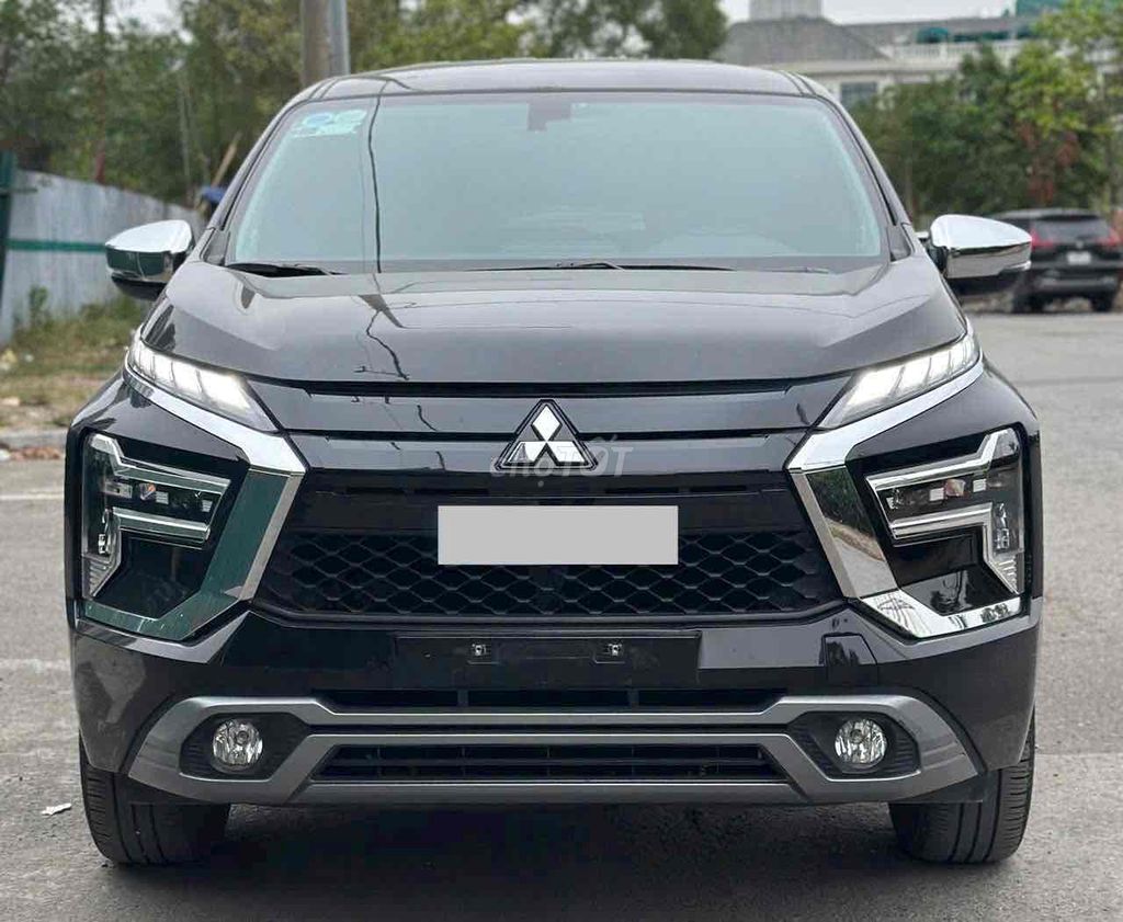 Mitsubishi Xpander 2023 AT Premium - 20000 km