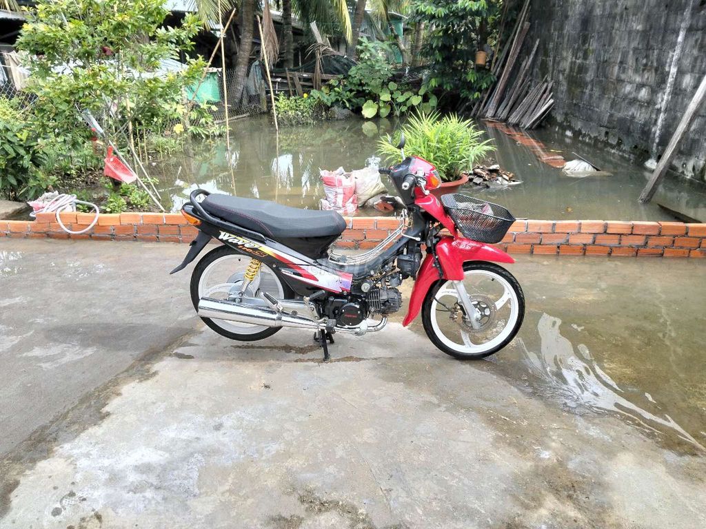 Vành xe máy hợp kim màu Trắng đã sử dụng. Mua bán Phụ tùng xe tại Huyện Tam Bình Vĩnh Long được đăng bởi Nguyễn KenĐy hình 1