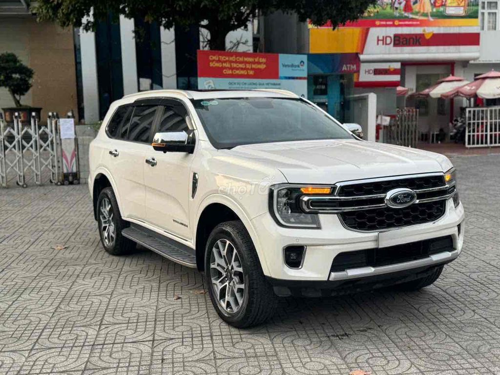 EVEREST TITANIUM 4x2 2022 MÀU TRẮNG LƯỚT 20,000KM. Mua bán Ô tô tại Quận Tân Phú Tp Hồ Chí Minh được đăng bởi Duy Tô Sài Gòn Ford hình 4