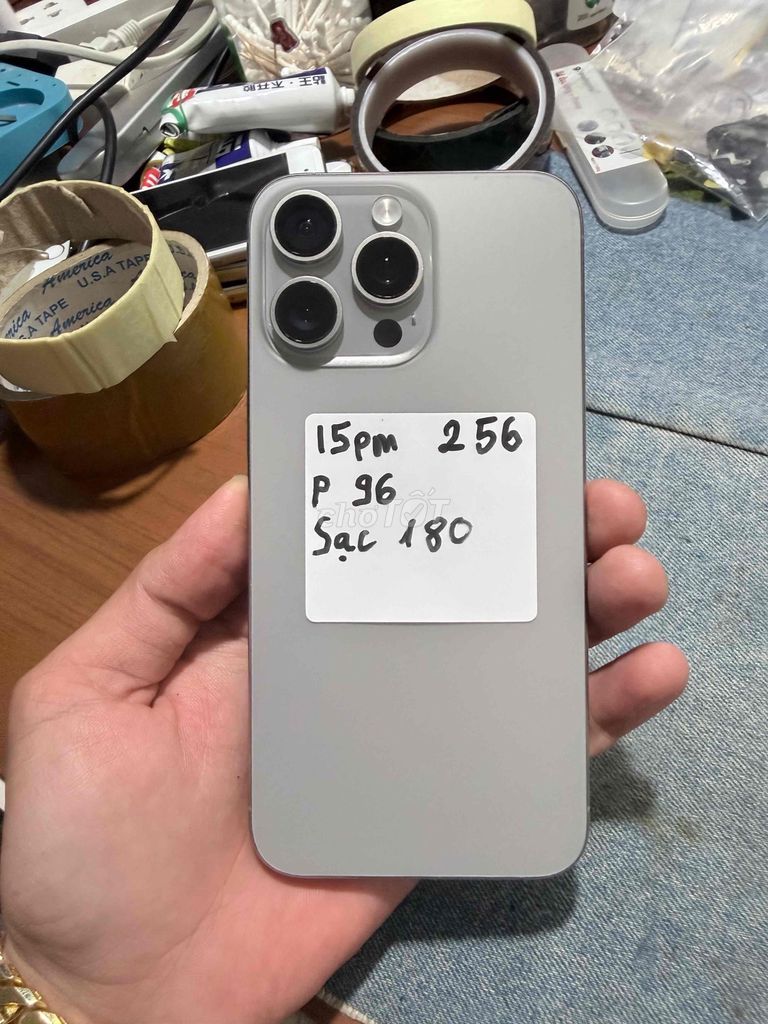 Apple iPhone 15 Pro Max 256GB Xám. Mua bán Điện thoại tại Huyện Tân Phước Tiền Giang được đăng bởi Le Duy Hong Duc hình 1