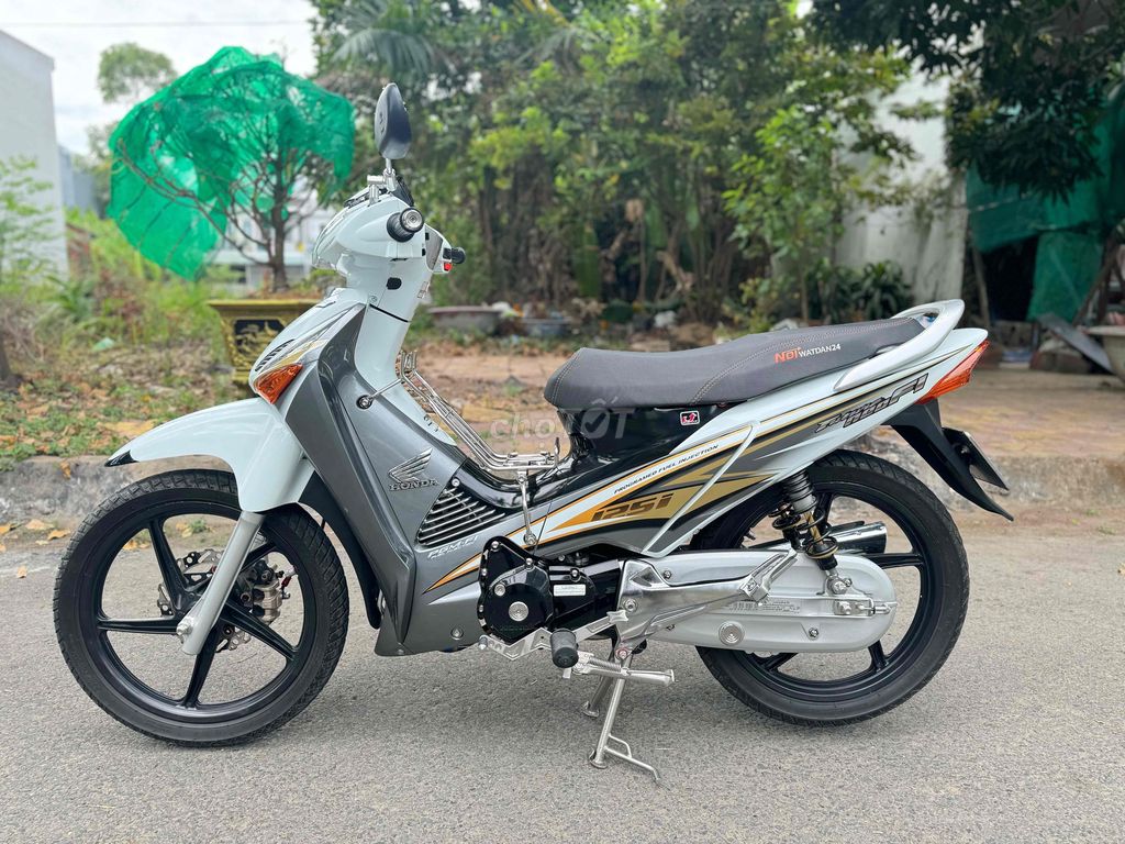 Honda Future Neo Fi Trắng Đen. Mua bán Xe máy tại Huyện Long Hồ Vĩnh Long được đăng bởi Khanh hình 4