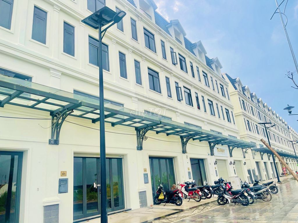 Shophouse MT Song Hành Lakeview City 5x20, 1trệt 4 lầu giá 25tr/th thô