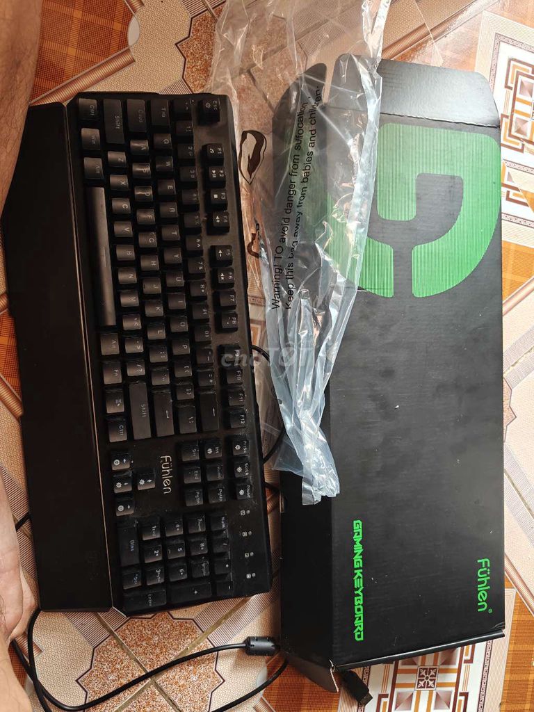 Bàn phím cơ Fuhlen Destroyer fullbox còn bhh. Mua bán Phụ kiện (Màn hình, Chuột...) tại Huyện Thái Thụy Thái Bình được đăng bởi Hiếu Pass Đồ Cũ hình 1