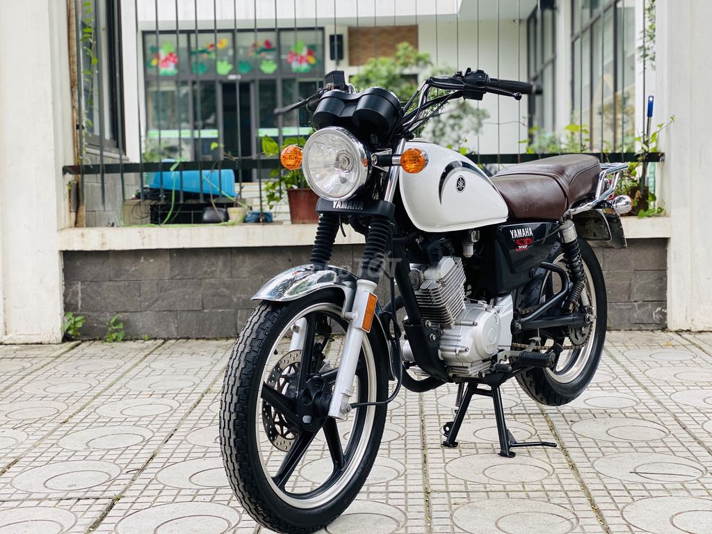 YAMAHA YB 125 MÀU TRẮNG NHẬP KHẨU NGUYÊN CHIẾC. Mua bán Xe máy tại Quận Nam Từ Liêm Hà Nội được đăng bởi LÊ THANH hình 2