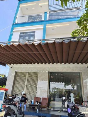 Аренда · 4 комн. · 90 м² · Quận Ngũ Hành Sơn, ул. Đường Mai Đăng Chơn