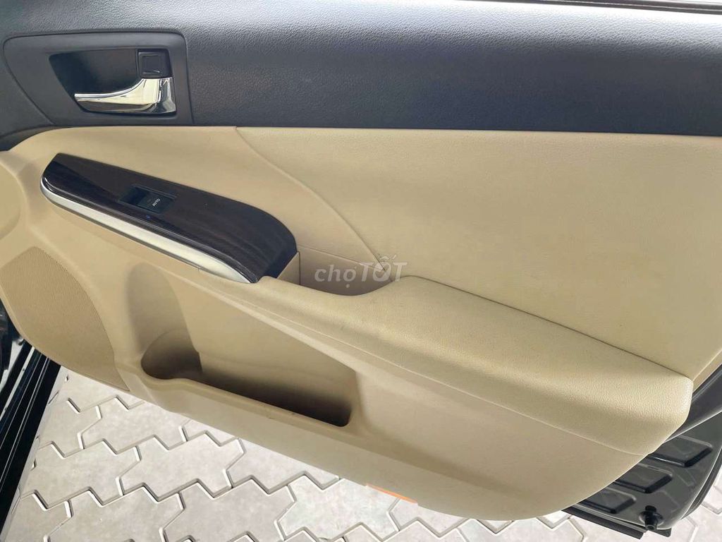 TOYOTA CAMRY 2.0E. Mua bán Ô tô tại Thành phố Thủ Đức Tp Hồ Chí Minh được đăng bởi Ms Hiệp  hình 11