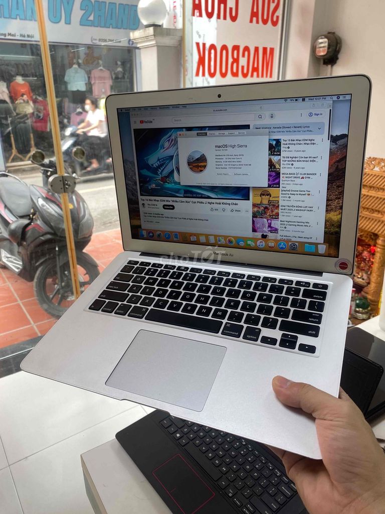 Apple Macbook Air 2016 i5 8GB/128GB. Mua bán Laptop tại Quận Hoàng Mai Hà Nội được đăng bởi Mac98 hình 1
