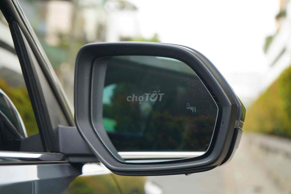 Volkswagen Teramont Limited Edition Xám. Mua bán Ô tô tại Quận 5 Tp Hồ Chí Minh được đăng bởi Hưng Trang Volkswagen hình 4