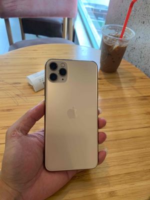 iPhone 11 Pro Max 64GB. màn zin, pin zin chưa thay