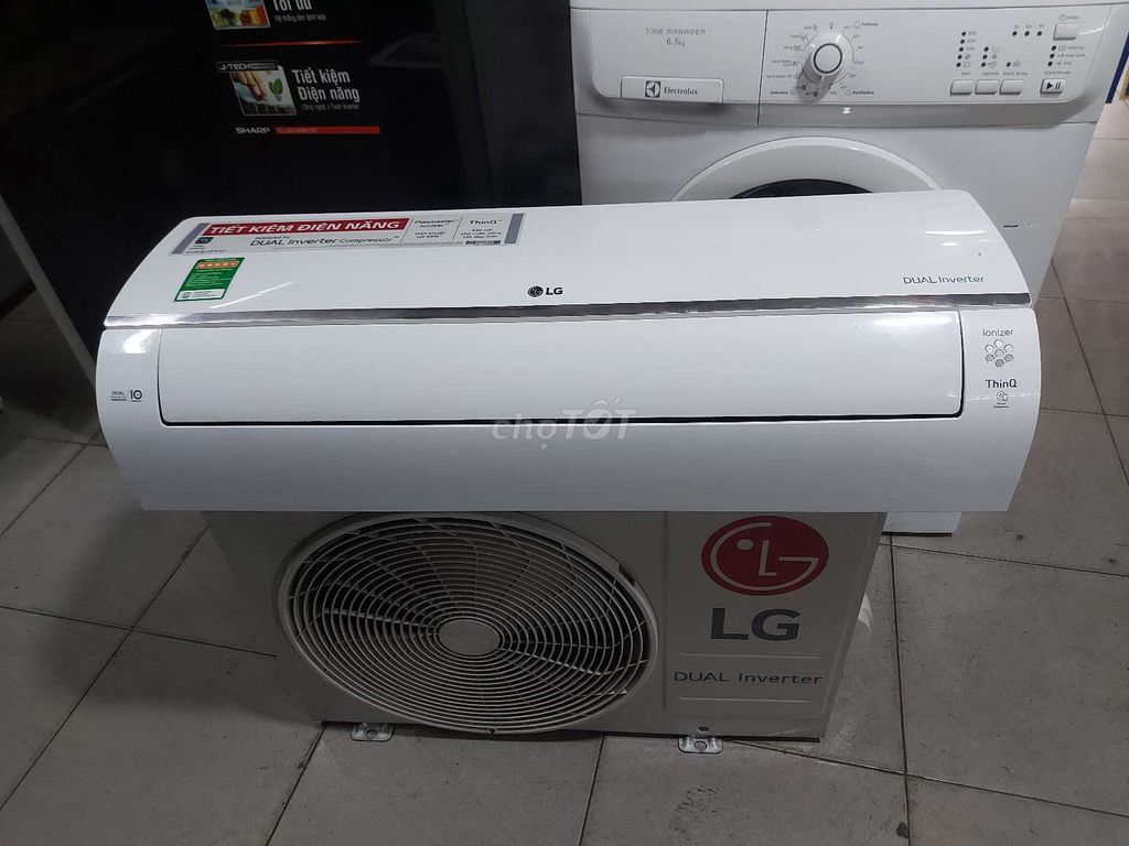 Máy lạnh LG Thái 1.5hp Inverter lướt đẹp mới 95%