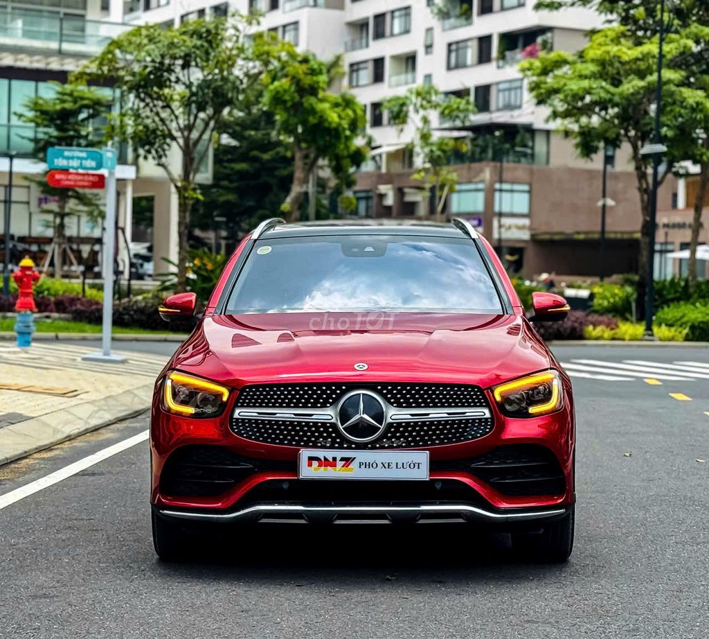 Mercedes-Benz GLC300 AMG 4MATIC 2022 Full option
