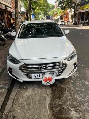 Hyundai Elantra 2018 Số sàn Trắng