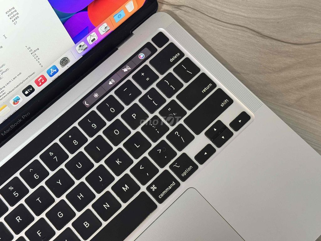 Macbook Pro 2020 - i5/ 16 GB - 512 GB