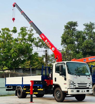 Bán Isuzu 5 Tấn cẩu Unic 370 thùng dài 5.1m. Mua bán Xe tải, xe ben tại Quận 12 Tp Hồ Chí Minh được đăng bởi Mr Thành