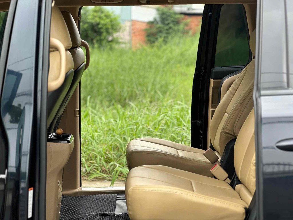 Kia Sedona 2019 PLATIUM - 97000 km dầu full. Mua bán Ô tô tại Quận 12 Tp Hồ Chí Minh được đăng bởi Phong hình 12