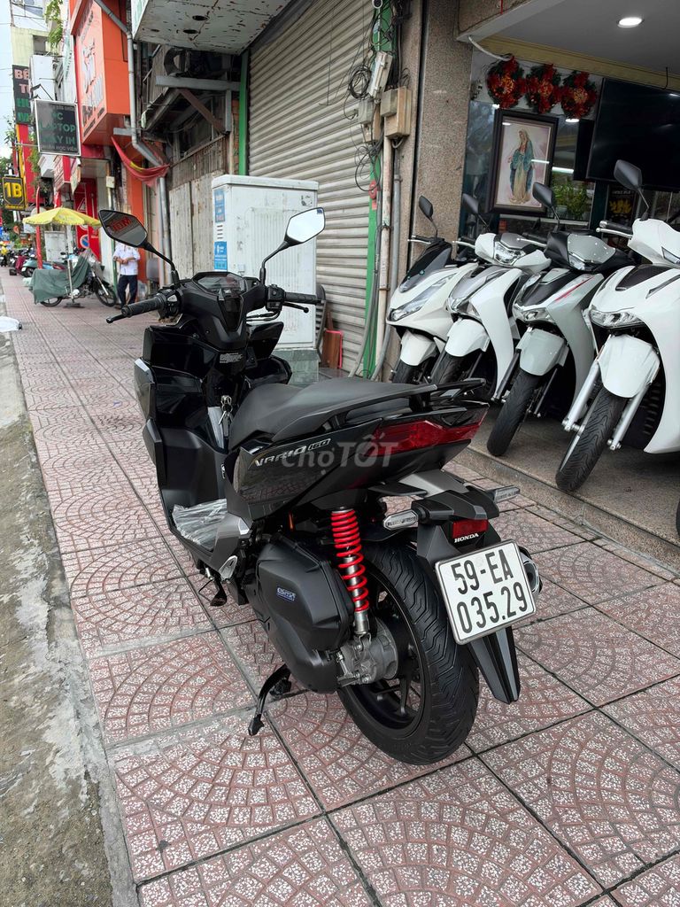 Honda Vario 160i ABS 2023 глянцевый черный, хошиминские номера, документы на владельца