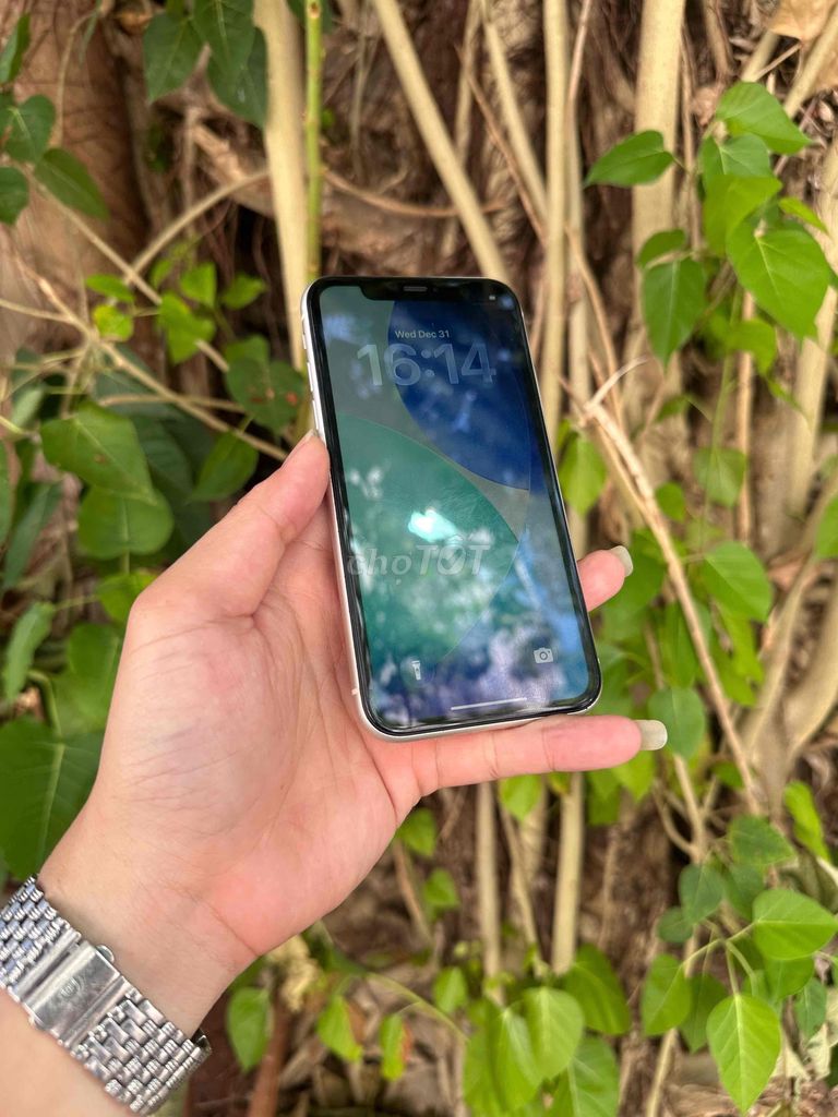 Apple iPhone 11 128GB Bạc 98.5%. Mua bán Điện thoại tại Thành phố Vũng Tàu Bà Rịa - Vũng Tàu được đăng bởi BINHHYK  hình 1