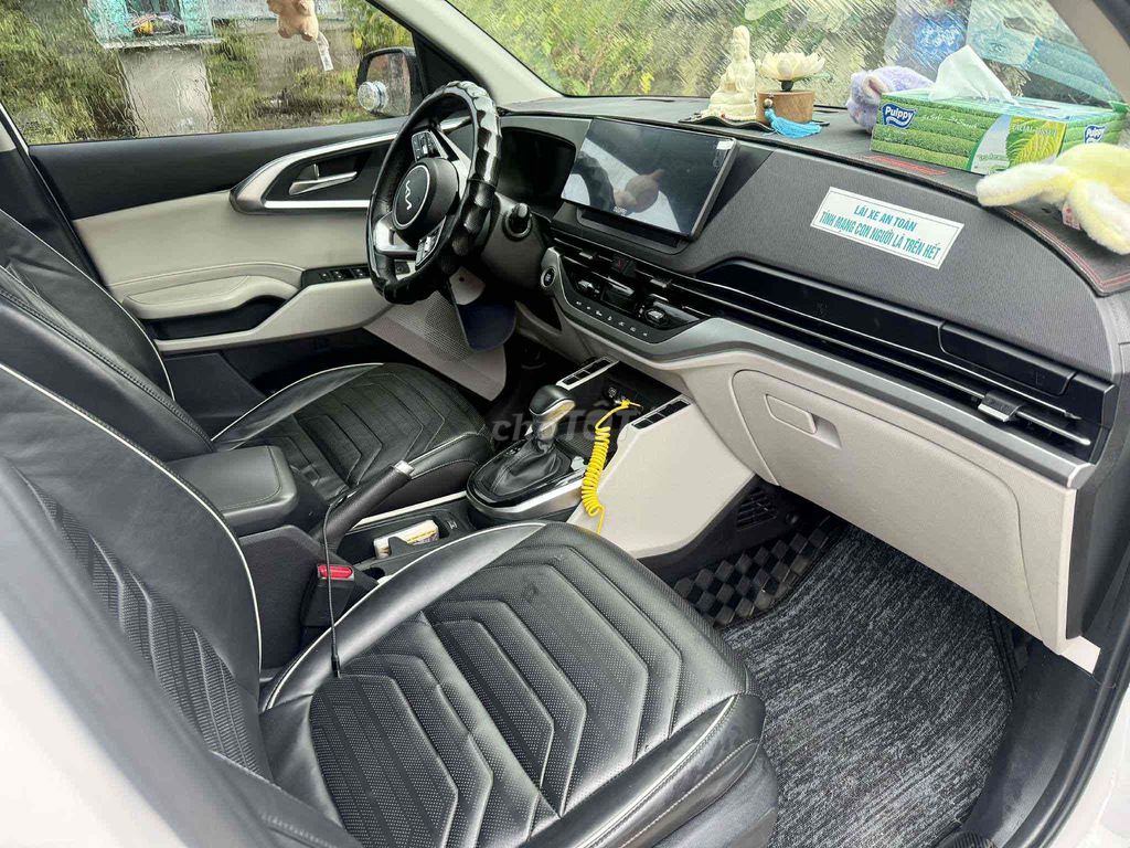 em cần ra đi con xe Kia Carens cuối 2023. Mua bán Ô tô tại Quận Hải Châu Đà Nẵng được đăng bởi tái hình 6