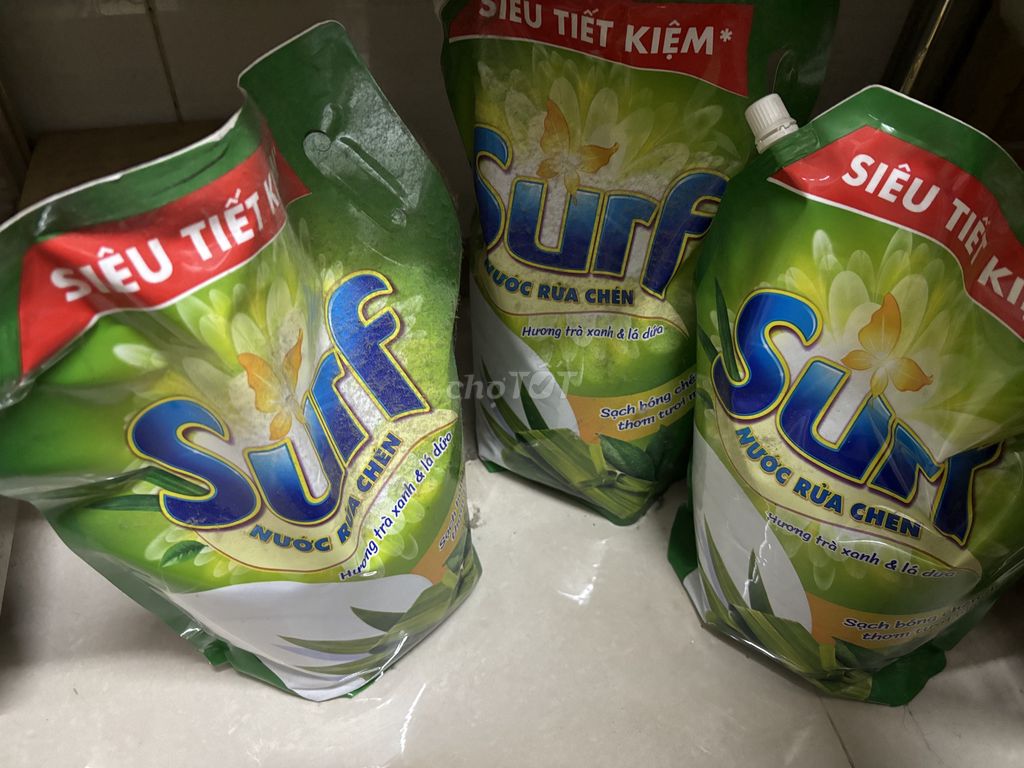 3 bịch Nước rửa chén Surf Trà xanh lá dứa . Mua bán Thiết bị vệ sinh, nhà tắm tại Quận 8 Tp Hồ Chí Minh được đăng bởi Phúc lâm hình 1