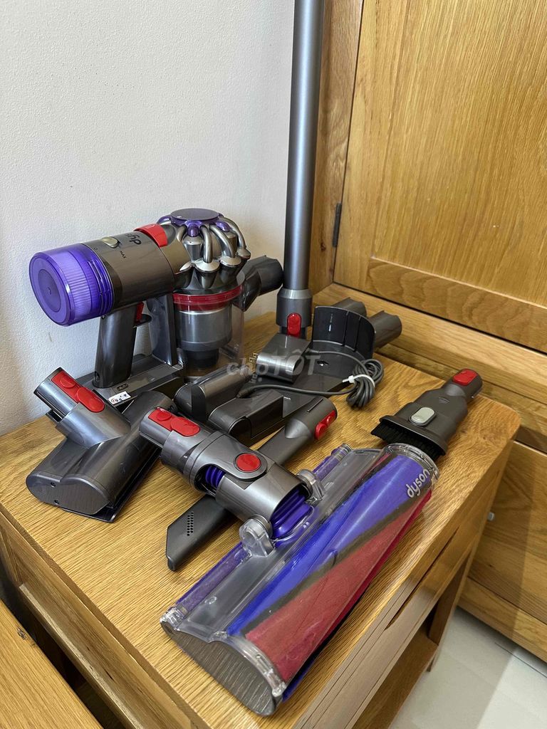 Máy hút bụi dyson V8. Mua bán Nội thất, đồ gia dụng khác tại Quận Tân Phú Tp Hồ Chí Minh được đăng bởi Hàng bãi Nhật giá gốc hình 3