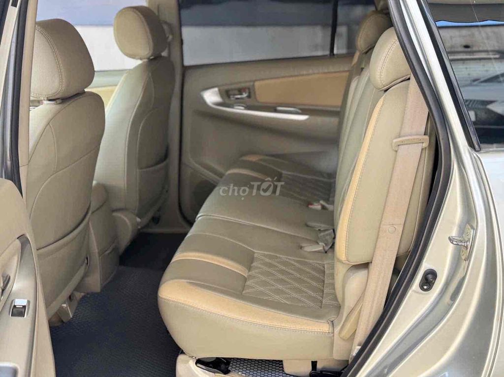 Toyota Innova 2013 2.0V - 90000 km. Mua bán Ô tô tại Huyện Hóc Môn Tp Hồ Chí Minh được đăng bởi Nguyễn Thưởngka hình 1