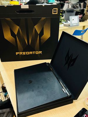 Em có Laptop Acer Predator Helios 18 Core i9. Mua bán Laptop tại Quận Đống Đa Hà Nội được đăng bởi Thế Hoàng