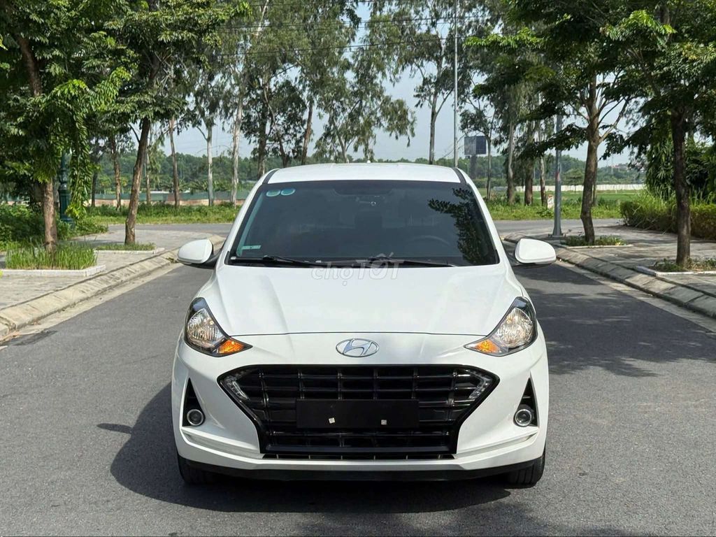 Hyundai I10 2022 FULL 1.2AT Белый 30 тыс. км