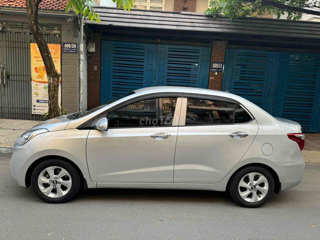 Hyundai Grand i10 2019 1.2 sedan - 19000 km