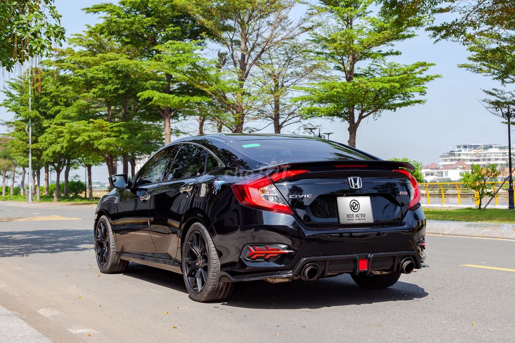 Honda Civic 2019 RS 50.000 km. Mua bán Ô tô tại Thành phố Thủ Đức Tp Hồ Chí Minh được đăng bởi H2T Auto hình 6