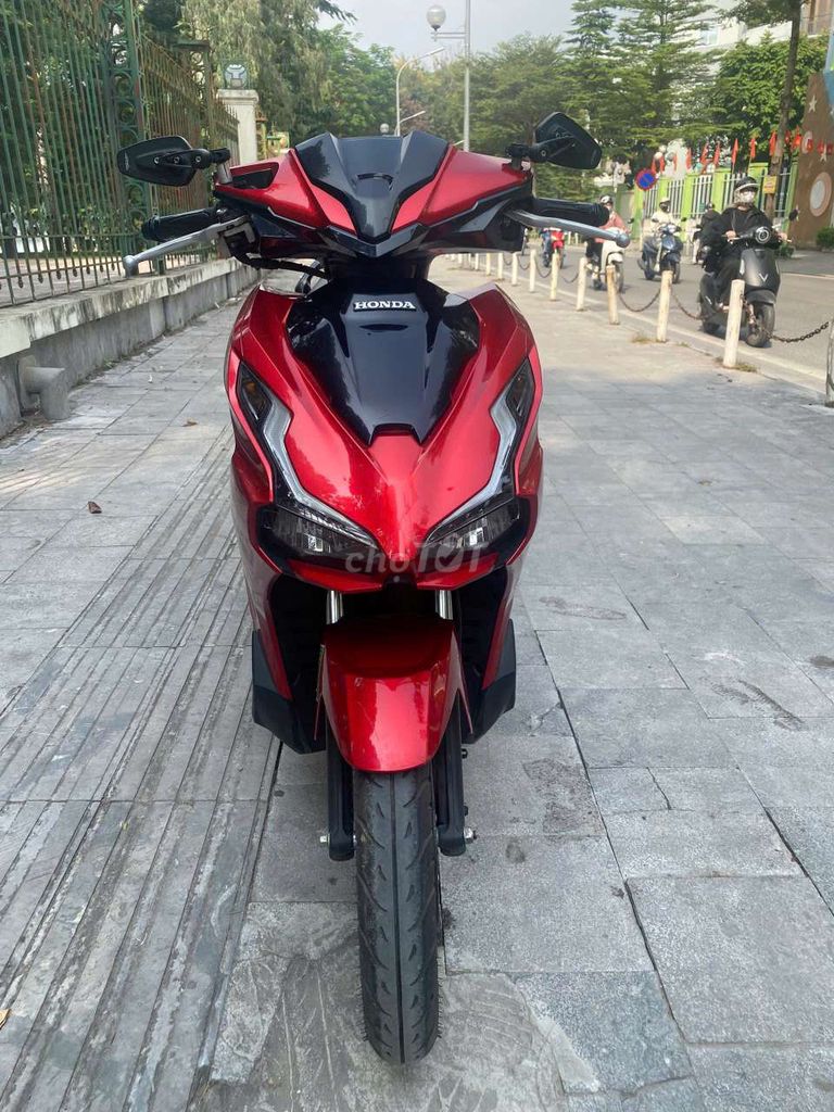 Honda AirBlade 125 2023 Đỏ đen 18000 km. Mua bán Xe máy tại Quận Hoàn Kiếm Hà Nội được đăng bởi minh hằng hình 3
