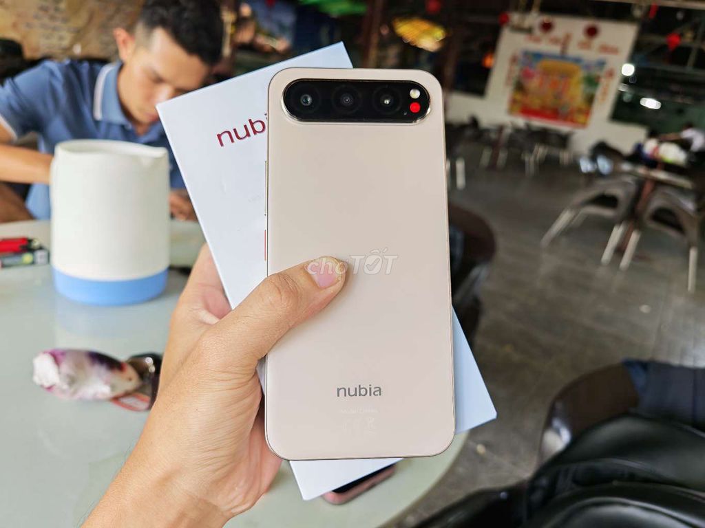 Nubia Air 5G 256GB Titan sa mạc. Mua bán Điện thoại tại Thành phố Vĩnh Long Vĩnh Long được đăng bởi Cường VL hình 1