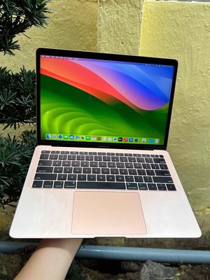 🎯Macbook Air 2019 i5/ram8gb/ssd128g máy đẹp. Mua bán Laptop tại Quận Ninh Kiều Cần Thơ được đăng bởi NK Store  