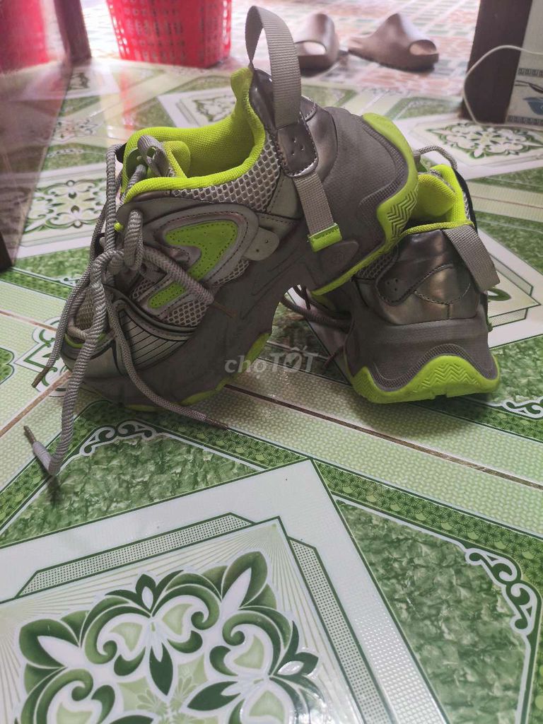 Giày thể thao Nike Nữ size 38 Xám, Xanh. Mua bán Giày dép tại Quận Gò Vấp Tp Hồ Chí Minh được đăng bởi Vũ Hán hình 1