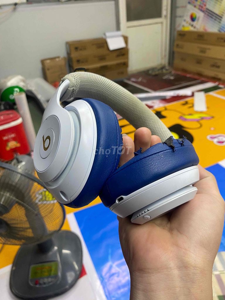 Tai nghe Beats Studio3 Wireless Chống ồn Trắng. Mua bán Tivi, Âm thanh tại Huyện Thanh Trì Hà Nội được đăng bởi nguyễn alones hình 1