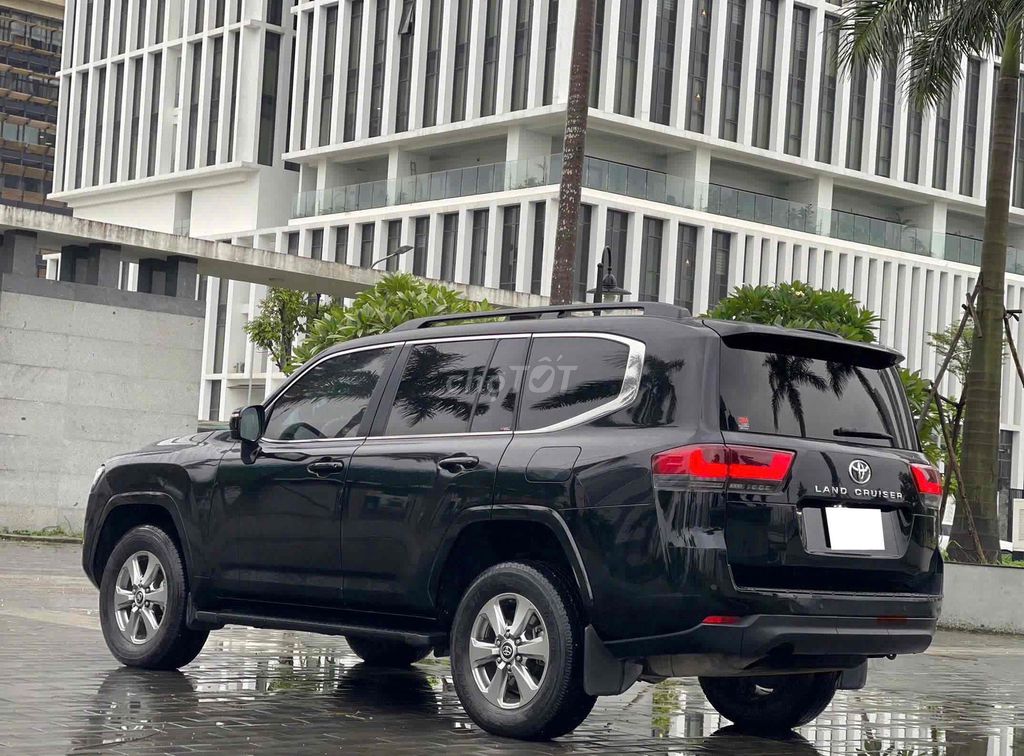 LC300 3.5 Turbo sx 2021 màu đen siêu hiếm. Mua bán Ô tô tại Quận Cầu Giấy Hà Nội được đăng bởi Cao Quý hình 6