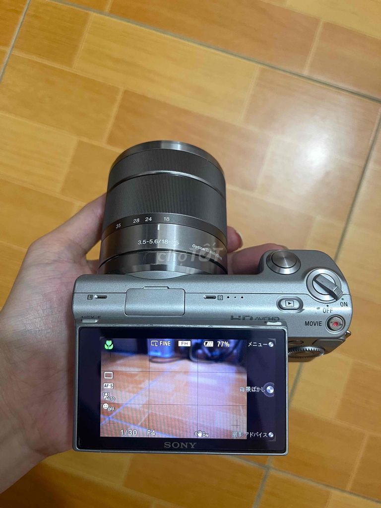 pass chiếc máy ảnh sony nex 5 kèm kit 18-55. Mua bán Máy ảnh, Máy quay tại Quận Hoàng Mai Hà Nội được đăng bởi Đạt hình 1