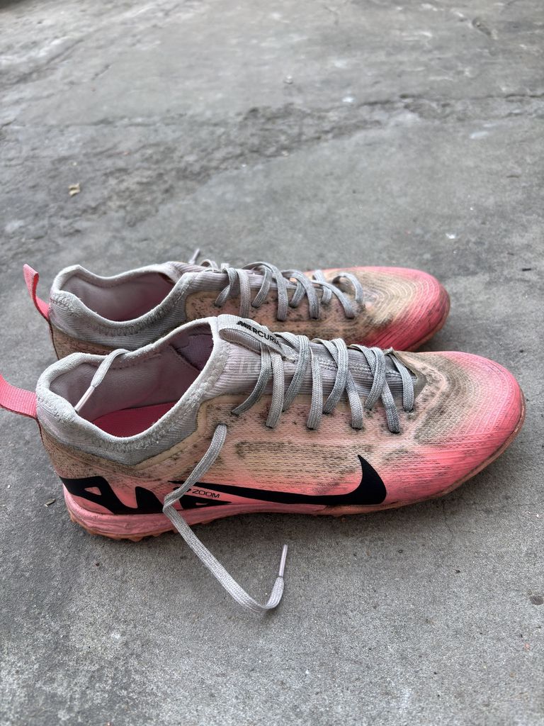 Giày đá banh Nike size 41. Mua bán Giày dép tại Thành phố Mỹ Tho Tiền Giang được đăng bởi Nguyễn Thành Danh hình 1