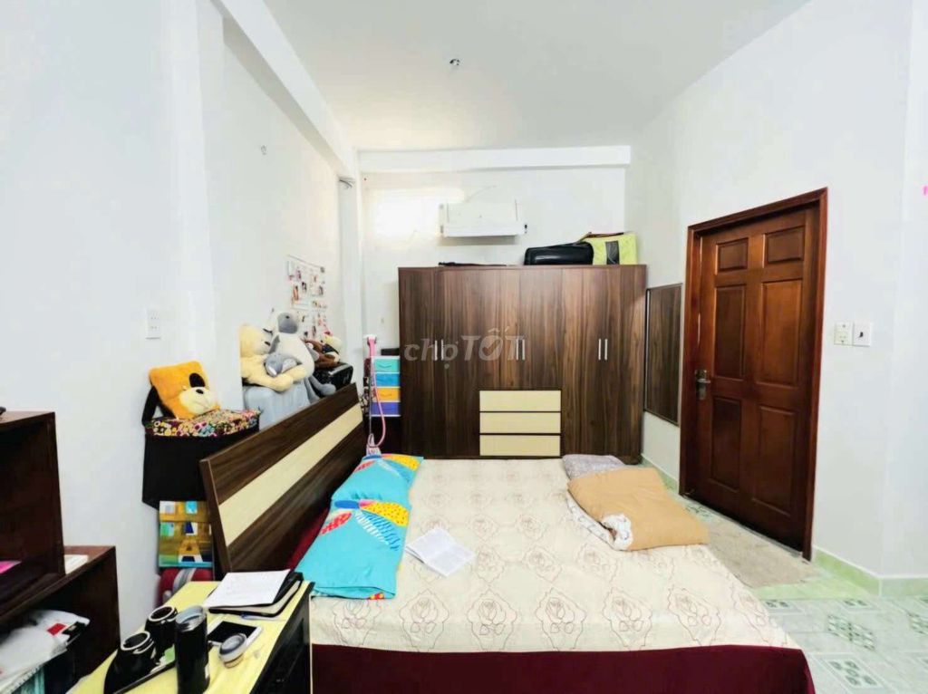 Mặt Tiền 5T - 30Phòng, Vị Trí Sầm Uất, Doanh Thu Ổn Định