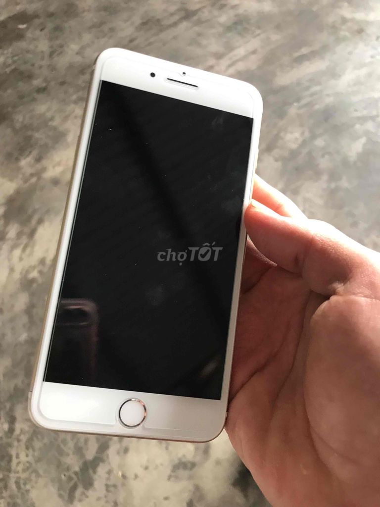 mình về quê ko sừ dụng cần bán iphone màu vàng zin