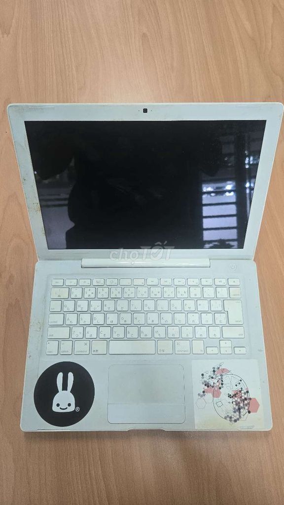 Apple Macbook Trắng Không RAM. Mua bán Laptop tại Quận 8 Tp Hồ Chí Minh được đăng bởi Tuan Anh hình 1