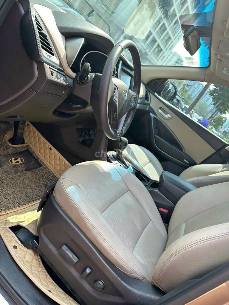 Hyundai Santa Fe 2018 2.2L 4WD Nâu đẹp full option. Mua bán Ô tô tại Quận 12 Tp Hồ Chí Minh được đăng bởi Quang hình 5