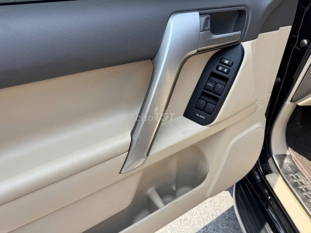 Toyota Land Cruiser Prado 2.7 2019 model 2020. Mua bán Ô tô tại Quận Thanh Xuân Hà Nội được đăng bởi Nguyễn Tuấn Hoàng hình 16